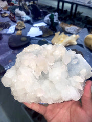 Coexistence of calcite and crystal